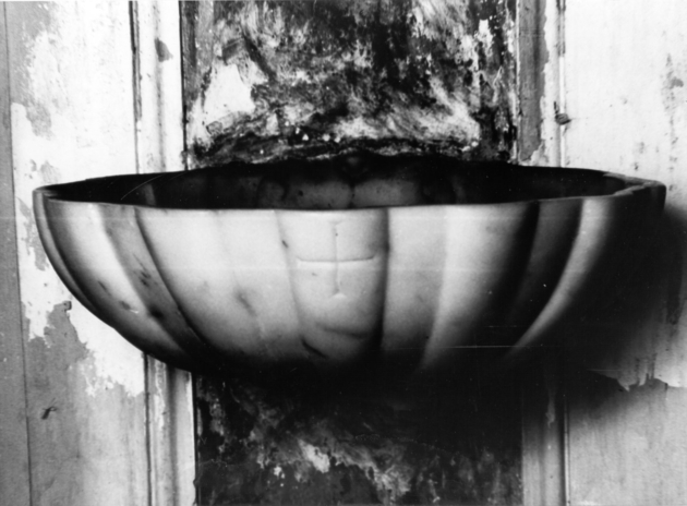 acquasantiera da parete - bottega toscana (sec. XVIII)