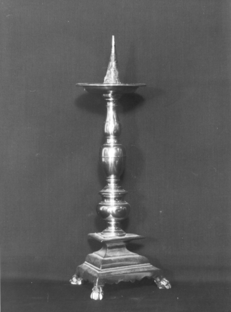 candeliere d'altare, serie - bottega toscana (sec. XVII)