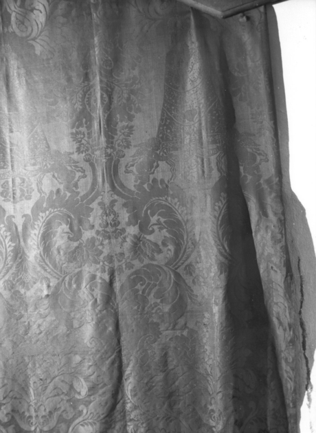 parato da chiesa, serie - manifattura lucchese (prima metà sec. XVIII)