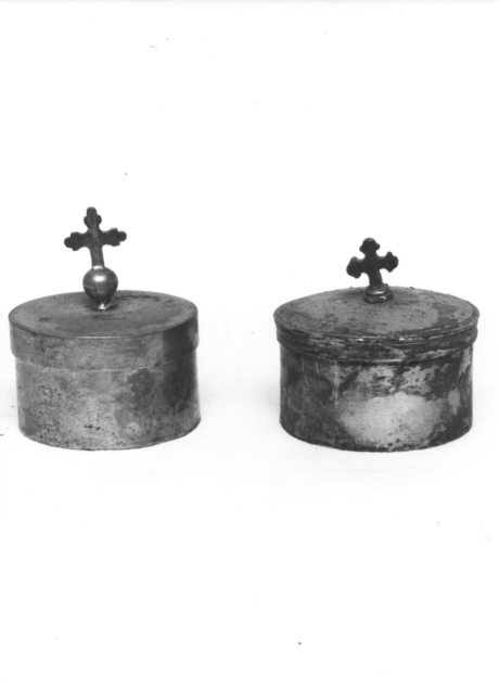 vasetti per oli santi, serie - ambito apuoversiliese (sec. XIX)