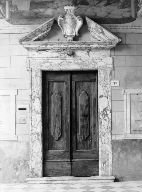 portale - ambito apuoversiliese (seconda metà sec. XVII)