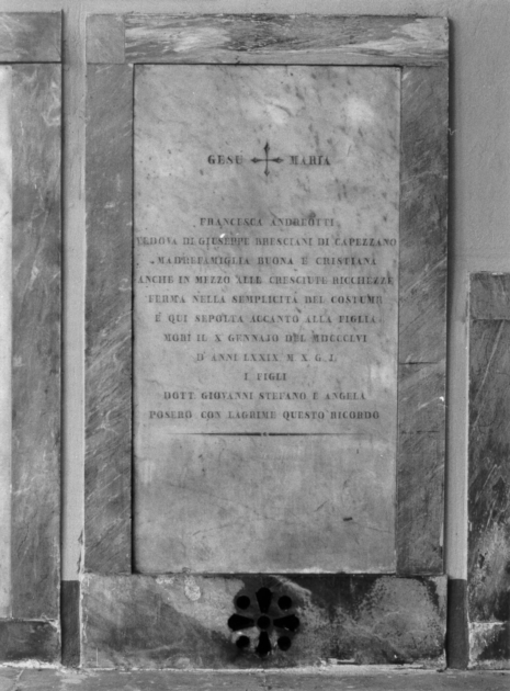 lapide tombale - ambito apuoversiliese (seconda metà sec. XIX)