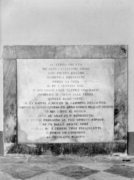 lapide tombale - ambito apuoversiliese (prima metà sec. XIX)
