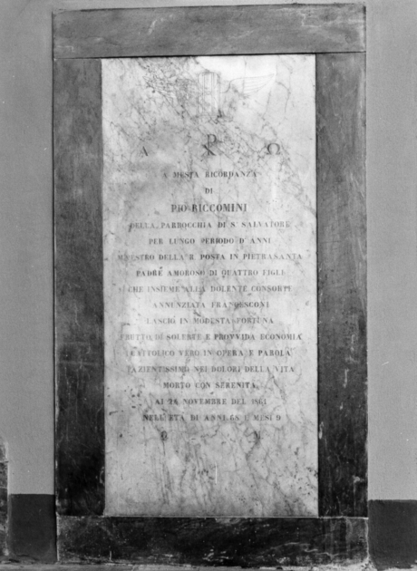 lapide tombale - ambito apuoversiliese (seconda metà sec. XIX)