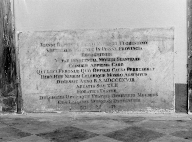 lapide tombale - ambito apuoversiliese (prima metà sec. XIX)