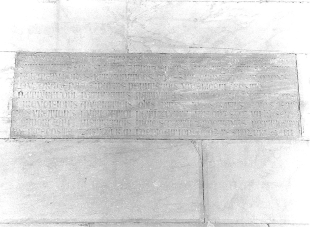 lapide celebrativa - ambito apuoversiliese (sec. XIV)