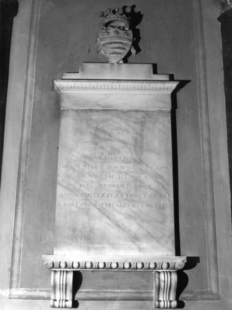 lapide - ambito apuoversiliese (sec. XIX)