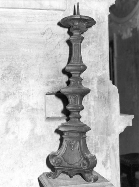 candelabro, serie - ambito toscano (metà sec. XVIII)