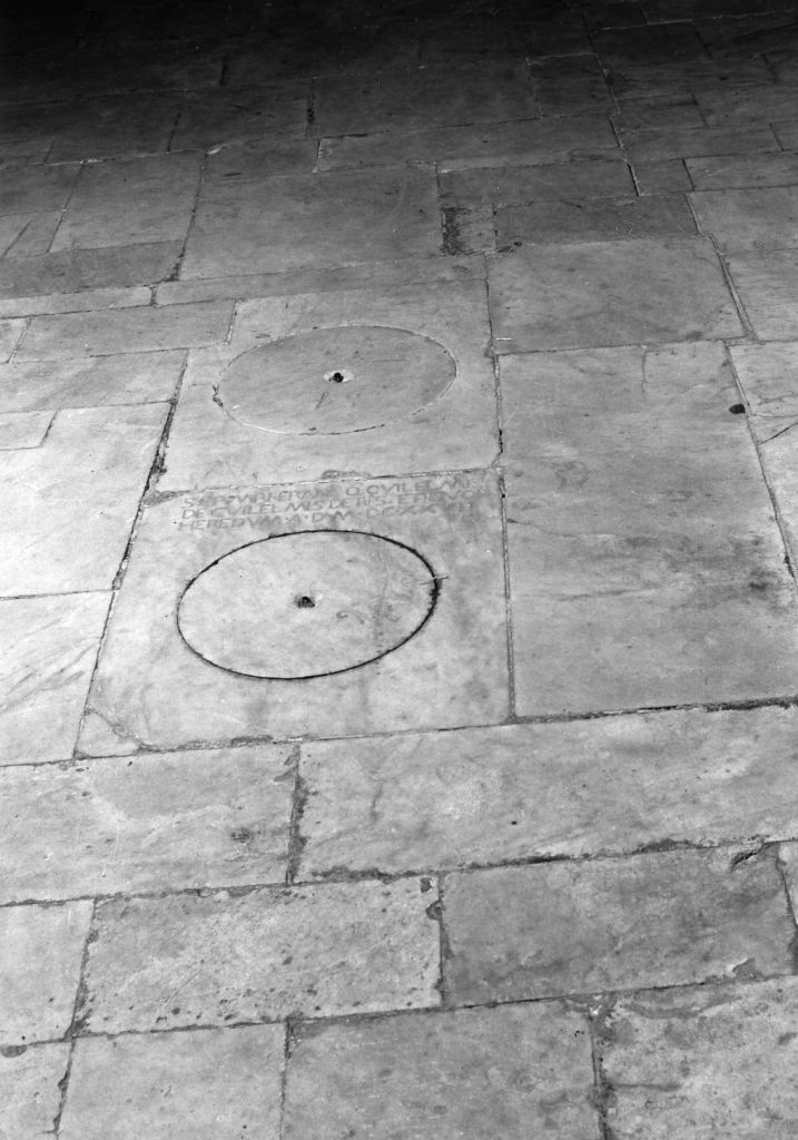 lapide tombale - ambito toscano (sec. XVII)