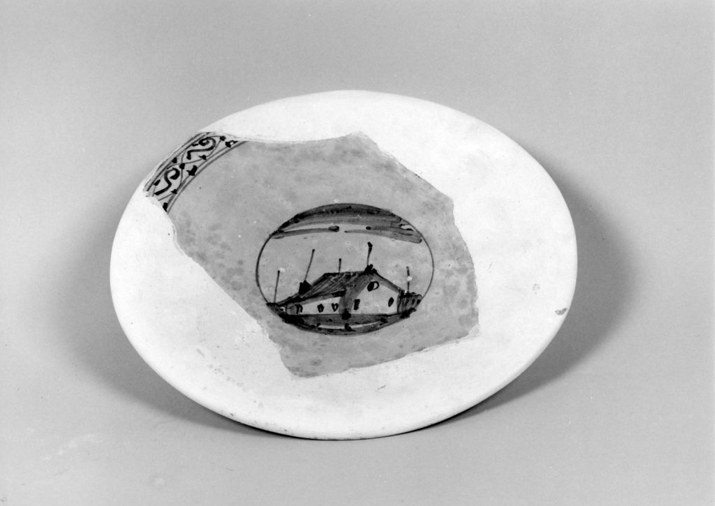 piatto, frammento - manifattura fiorentina (primo quarto sec. XVI)