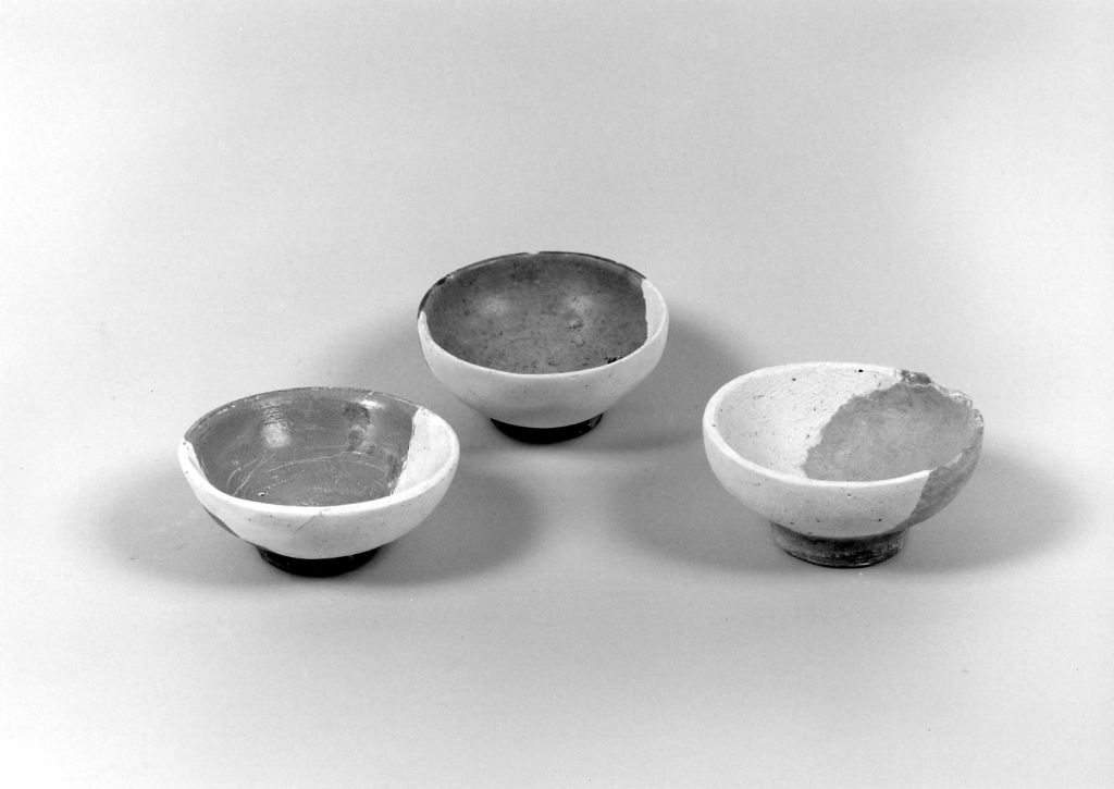 ciotola, frammento - manifattura pisana (prima metà sec. XV)