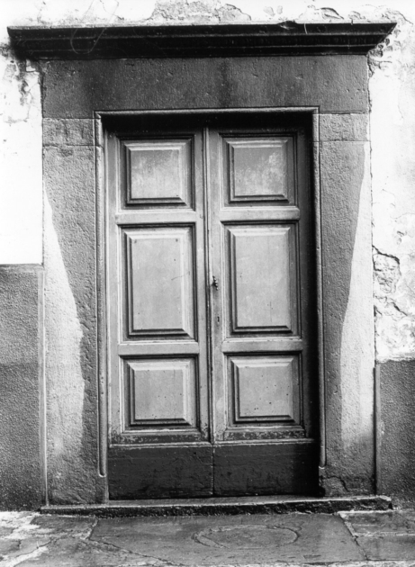 portale - ambito garfagnino (sec. XVI)