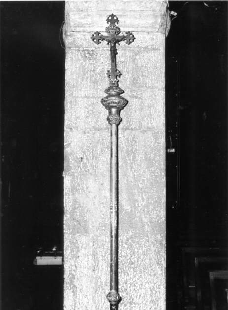 croce processionale - ambito garfagnino (prima metà sec. XX)