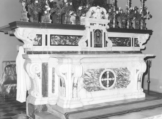 altare maggiore - ambito apuoversiliese (sec. XVIII)