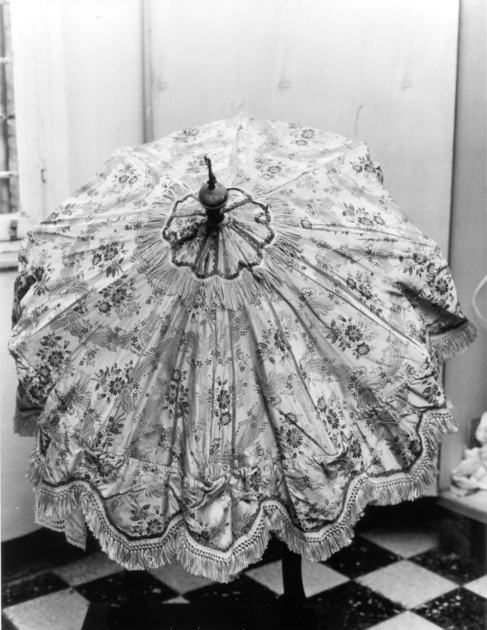 ombrellino processionale - manifattura italiana (sec. XX)