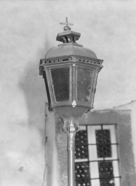 lanterna processionale, serie - ambito garfagnino (prima metà sec. XX)