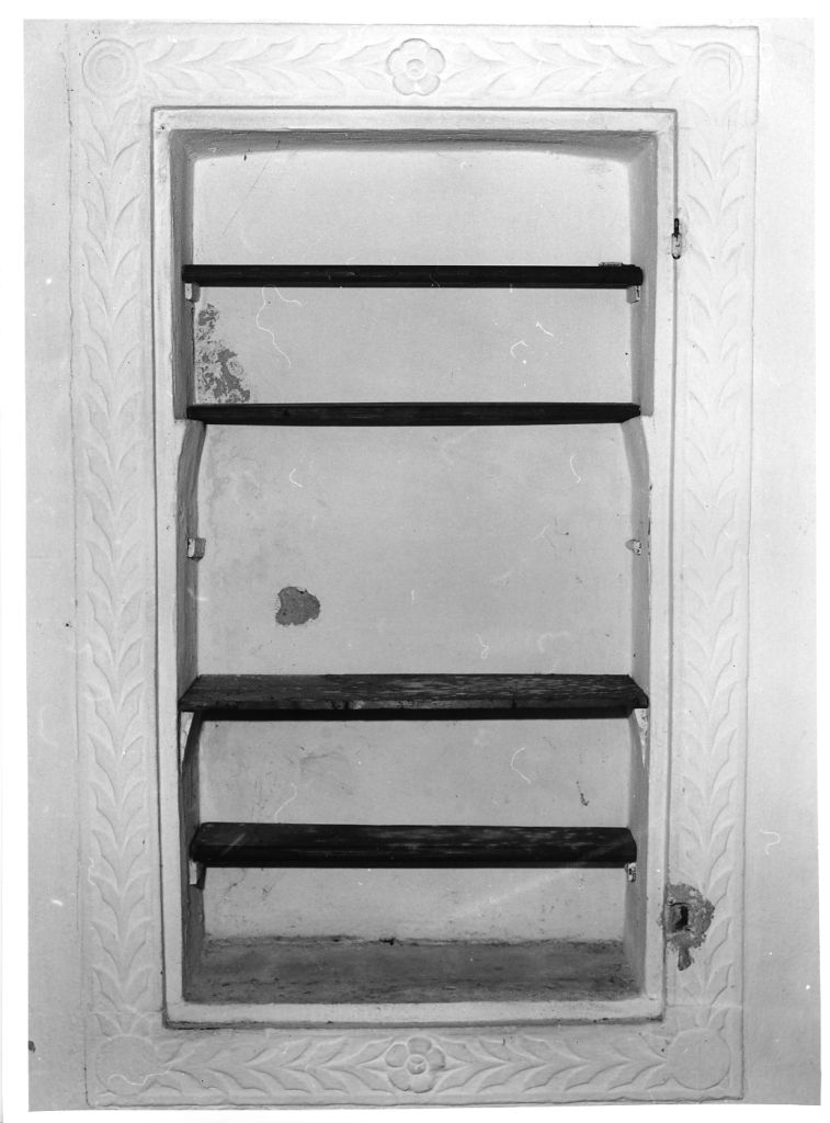 armadio - a muro - bottega toscana (prima metà sec. XVI)