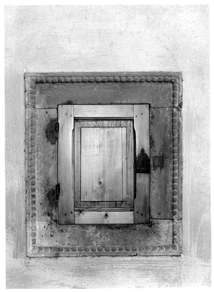 armadio - a muro - bottega lucchese (prima metà sec. XVI)