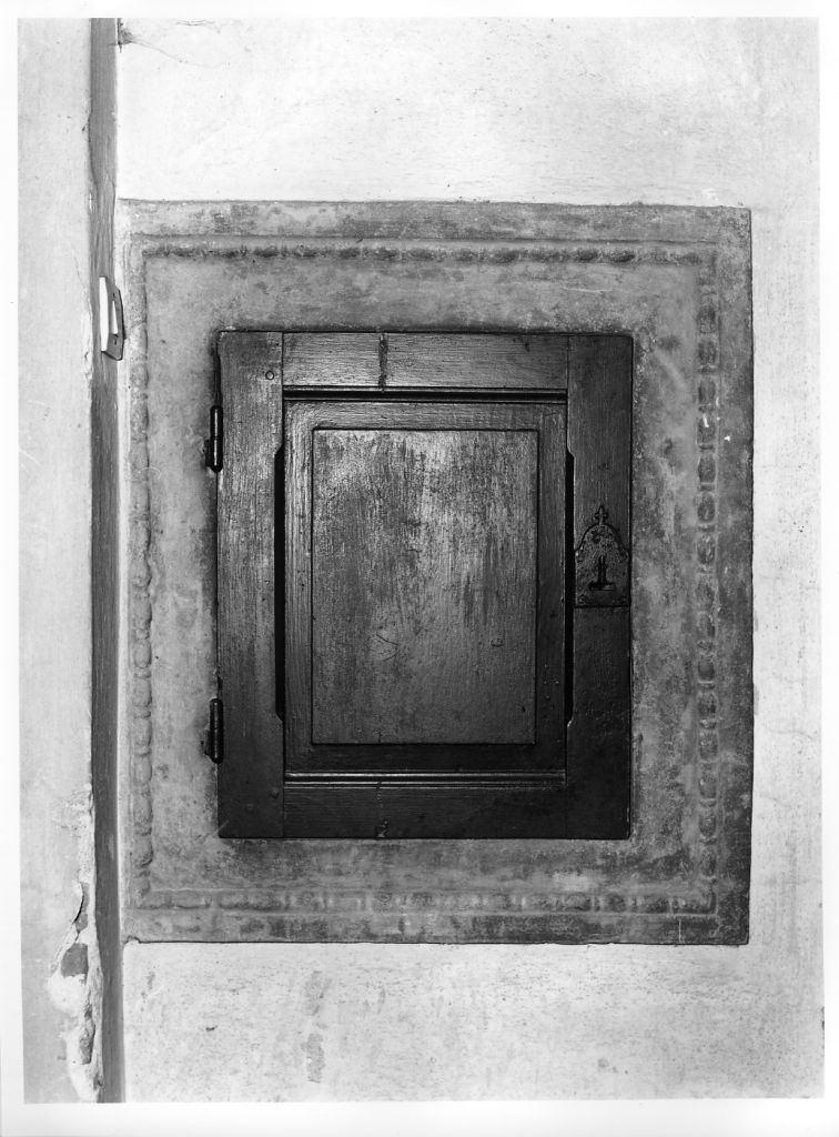 armadio - a muro - bottega lucchese (prima metà sec. XVI)