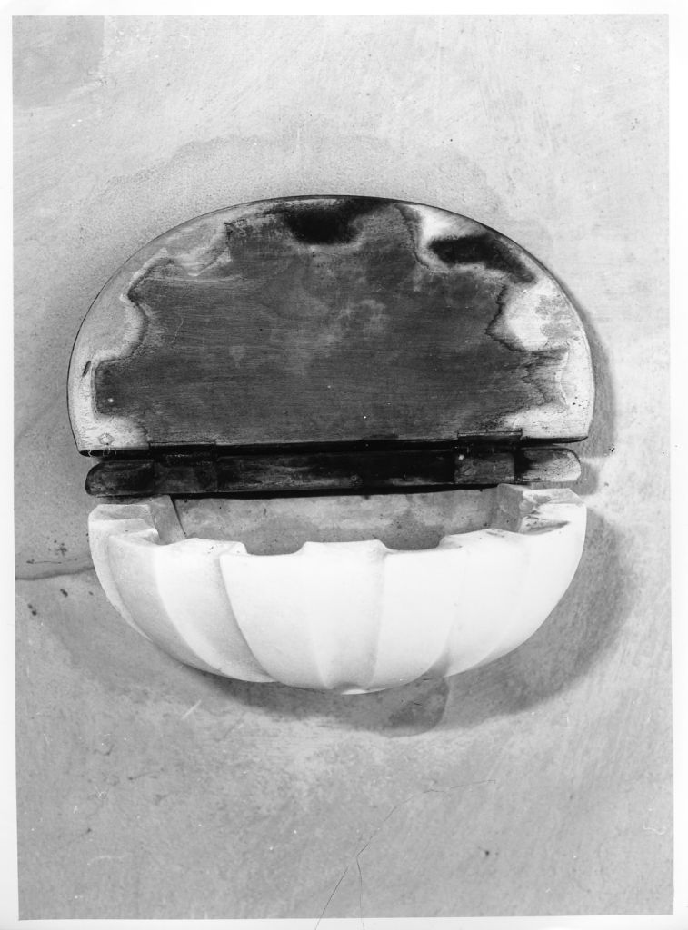 acquasantiera da parete, serie - bottega apuana (seconda metà sec. XVIII)