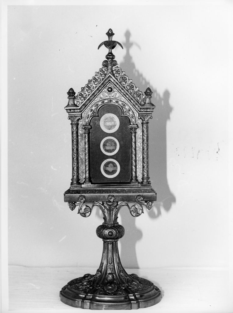 reliquiario architettonico - a tempietto, serie - bottega francese (seconda metà sec. XIX)