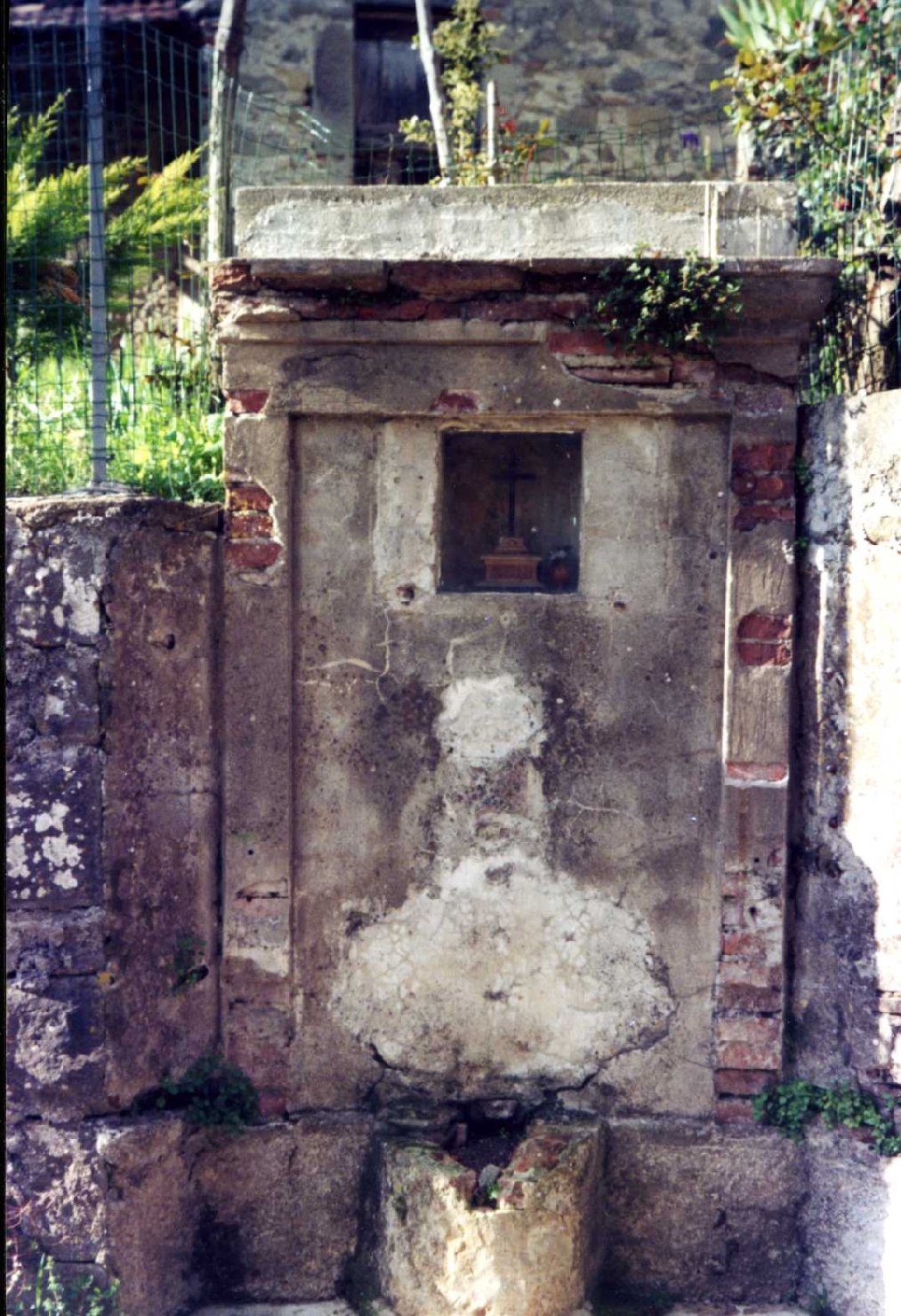 crocifissione di Cristo (croce da tavolo, opera isolata) - ambito francese (fine sec. XIX)