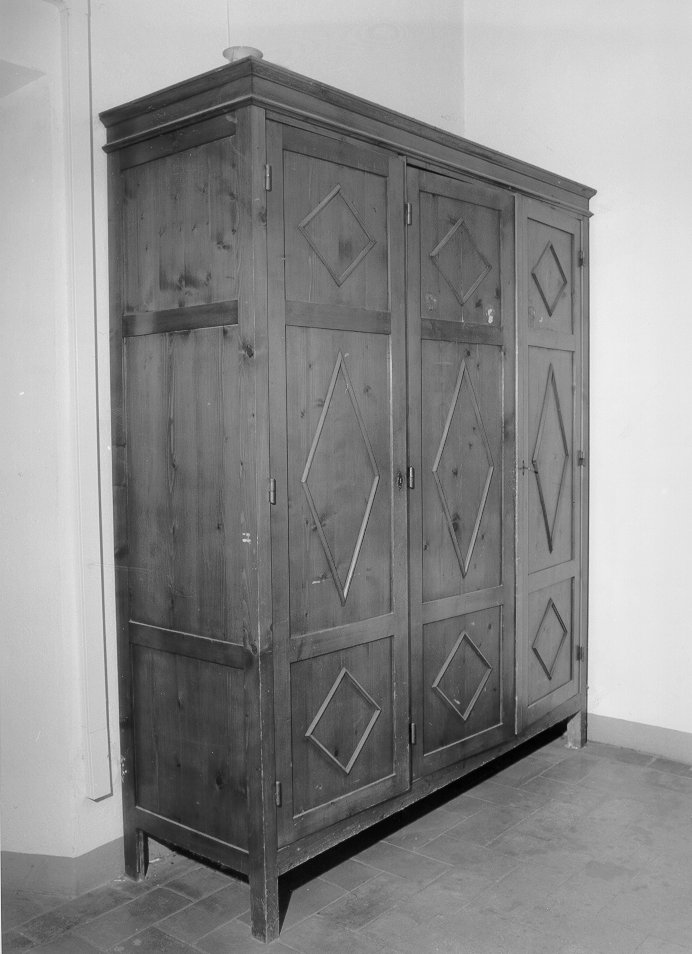 armadio - bottega toscana (inizio sec. XIX)