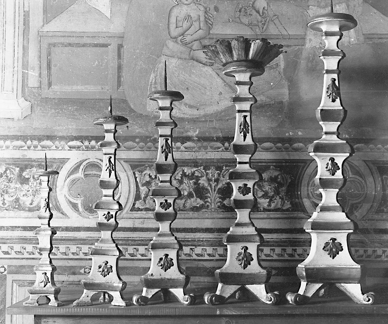 candeliere, serie - bottega toscana (sec. XVIII)