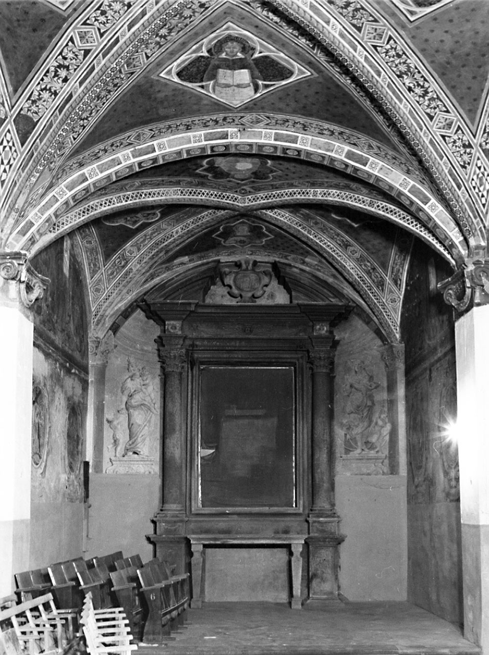 stazioni della via crucis/ allegorie/ scene religiose (decorazione pittorica) - ambito toscano (sec. XVIII)