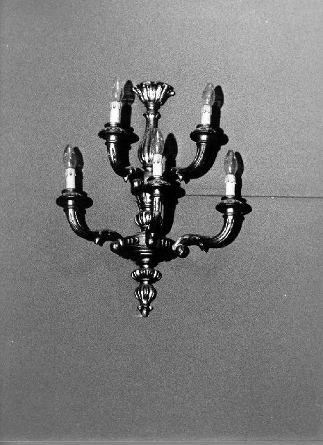 candeliere da parete, serie - ambito italiano (prima metà sec. XX)