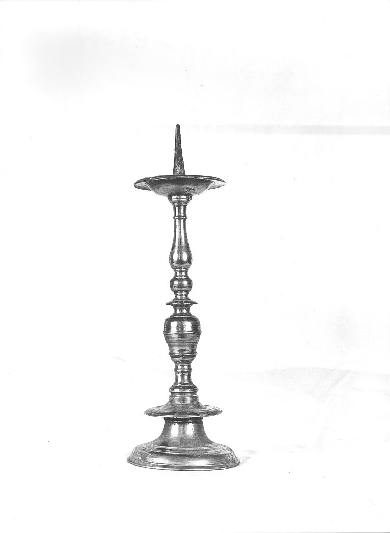 candeliere, serie - bottega italiana (seconda metà sec. XIX)