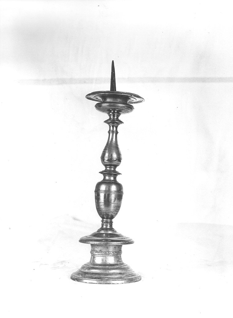 candeliere, serie - bottega italiana (seconda metà sec. XIX)