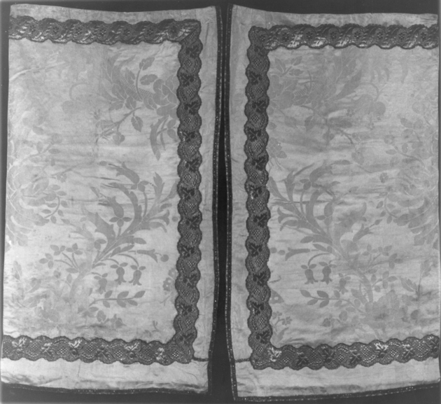 conopeo di tabernacolo - manifattura italiana (seconda metà sec. XIX)