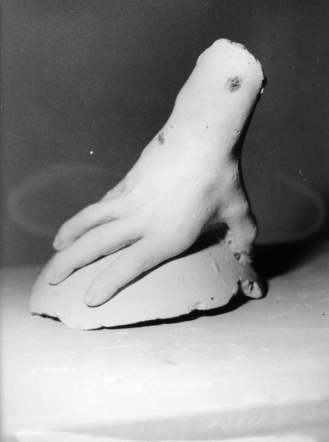 mano destra (scultura, opera isolata) - produzione lucchese (prima metà sec. XX)
