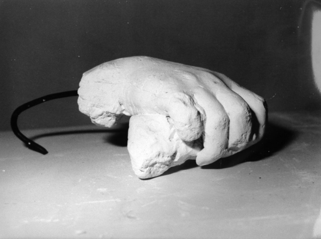 mano destra (scultura, opera isolata) - produzione lucchese (prima metà sec. XX)