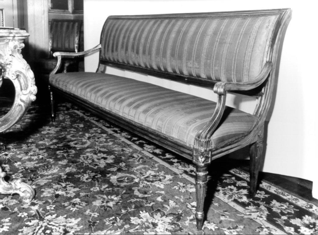divano - manifattura lucchese (fine/inizio secc. XVIII/ XIX)