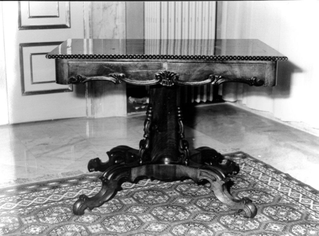 tavolo - manifattura toscana (seconda metà sec. XIX)