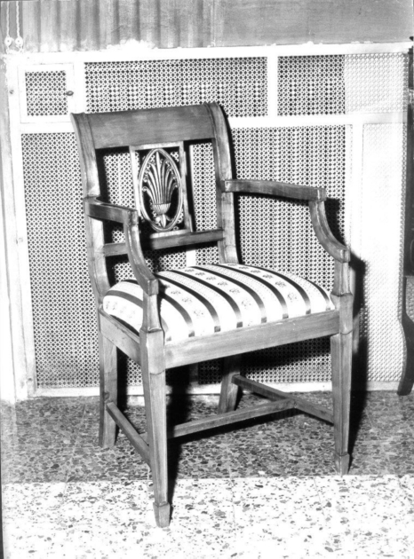 poltrona - manifattura lucchese (prima metà sec. XIX)