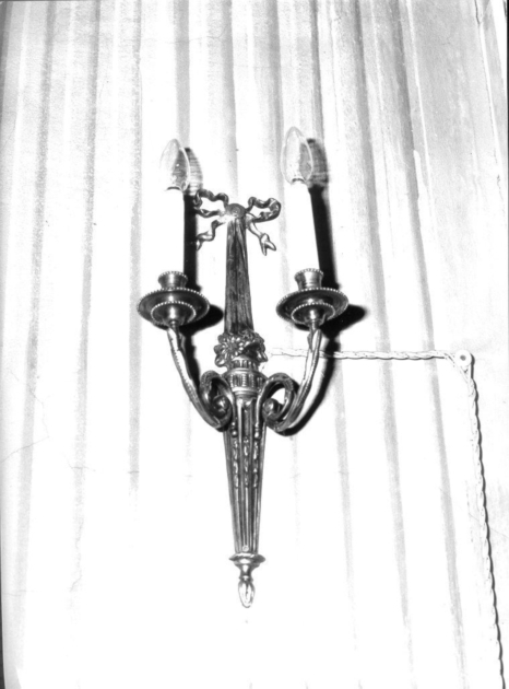 candeliere da parete, serie - manifattura lucchese (prima metà sec. XIX)