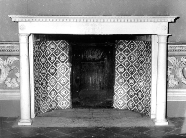 mostra di camino - bottega carrarese (prima metà sec. XIX)