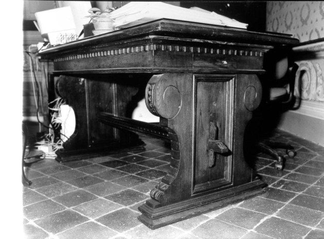 tavolo - manifattura toscana (seconda metà sec. XIX)