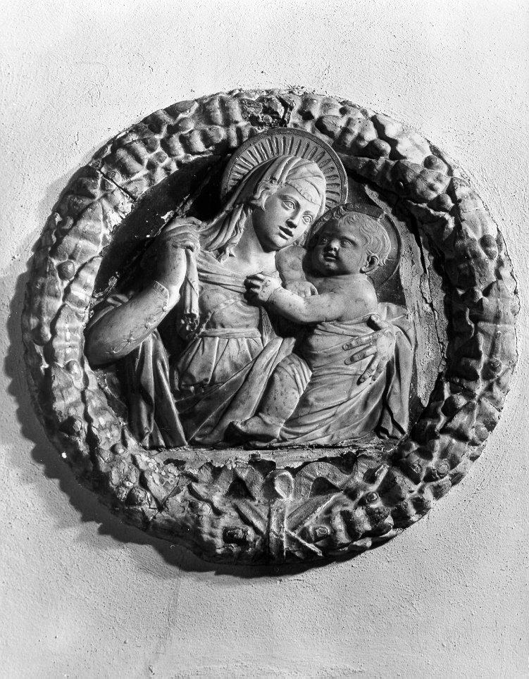 Madonna con Bambino (rilievo) - ambito italiano (fine/inizio secc. XV/ XVI)