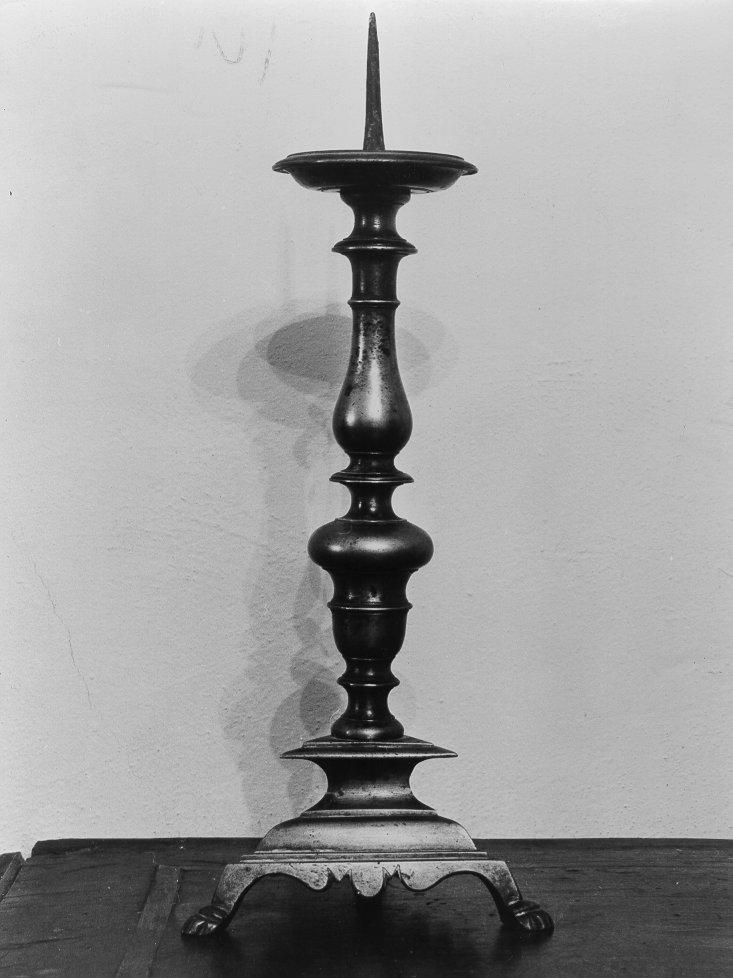 candeliere, serie - ambito italiano (sec. XVII)