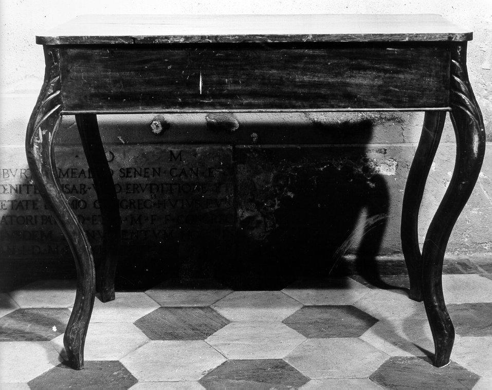 tavolino - ambito italiano (inizio sec. XIX)