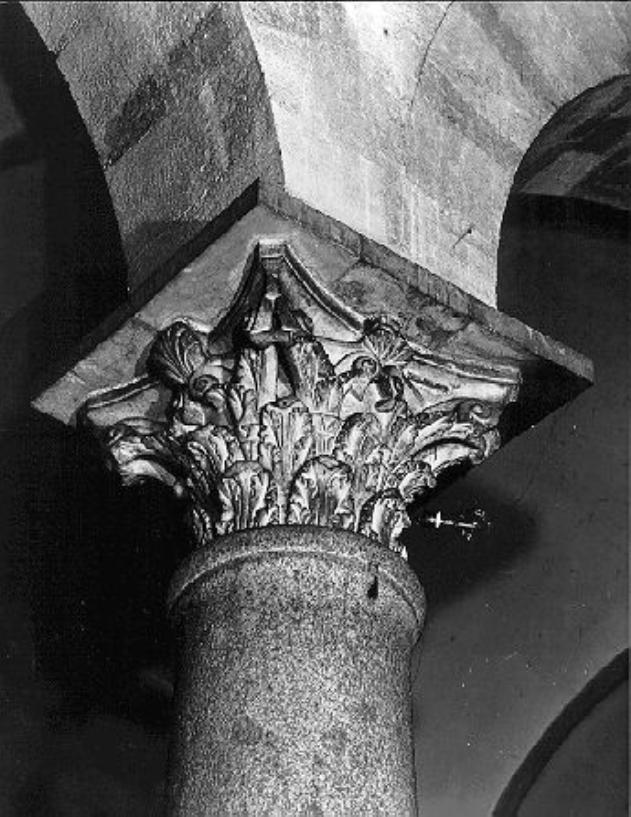 capitello corinzio - ambito pisano (sec. XII)