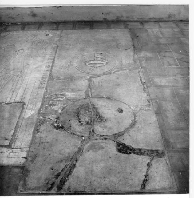 confraternita dei Santi Orsola e Sebastiano (lapide tombale) - ambito pisano (sec. XVII)