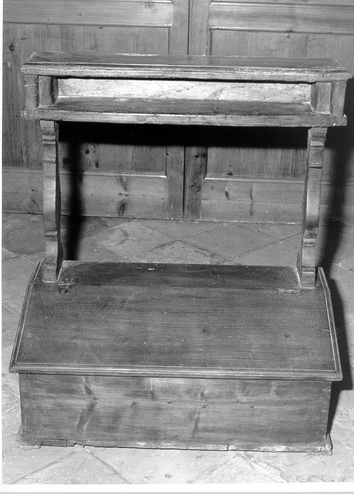 inginocchiatoio - bottega toscana (prima metà sec. XIX)