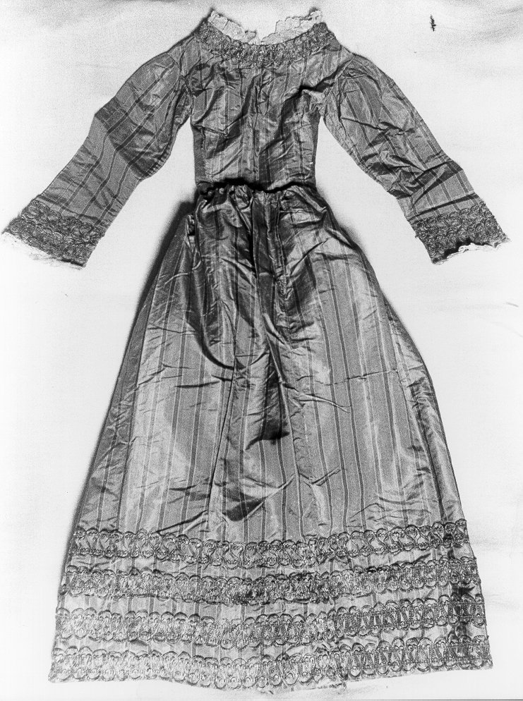 vestito - manifattura italiana (sec. XVIII)