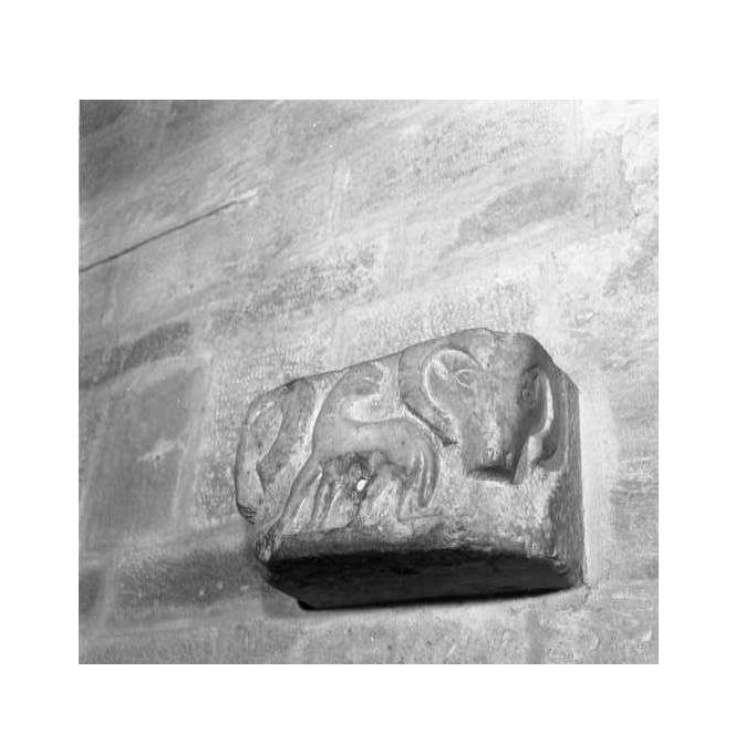 acquasantiera - ambito toscano (sec. XII)