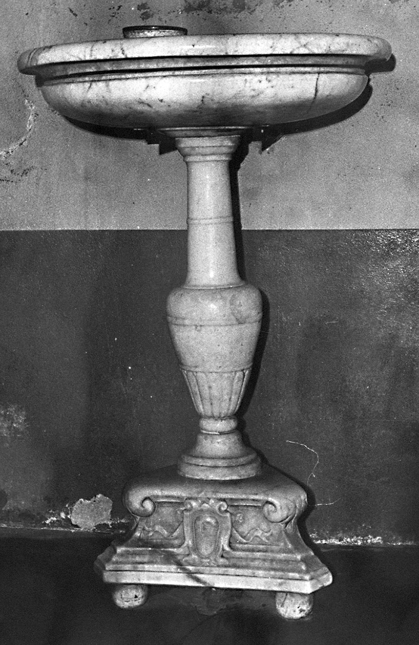 acquasantiera - a fusto - ambito toscano (fine sec. XVI)